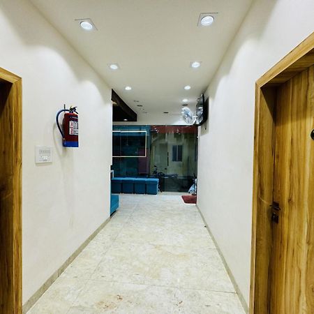 Hotel Shree Mahakal Krapa ウッジャイン エクステリア 写真