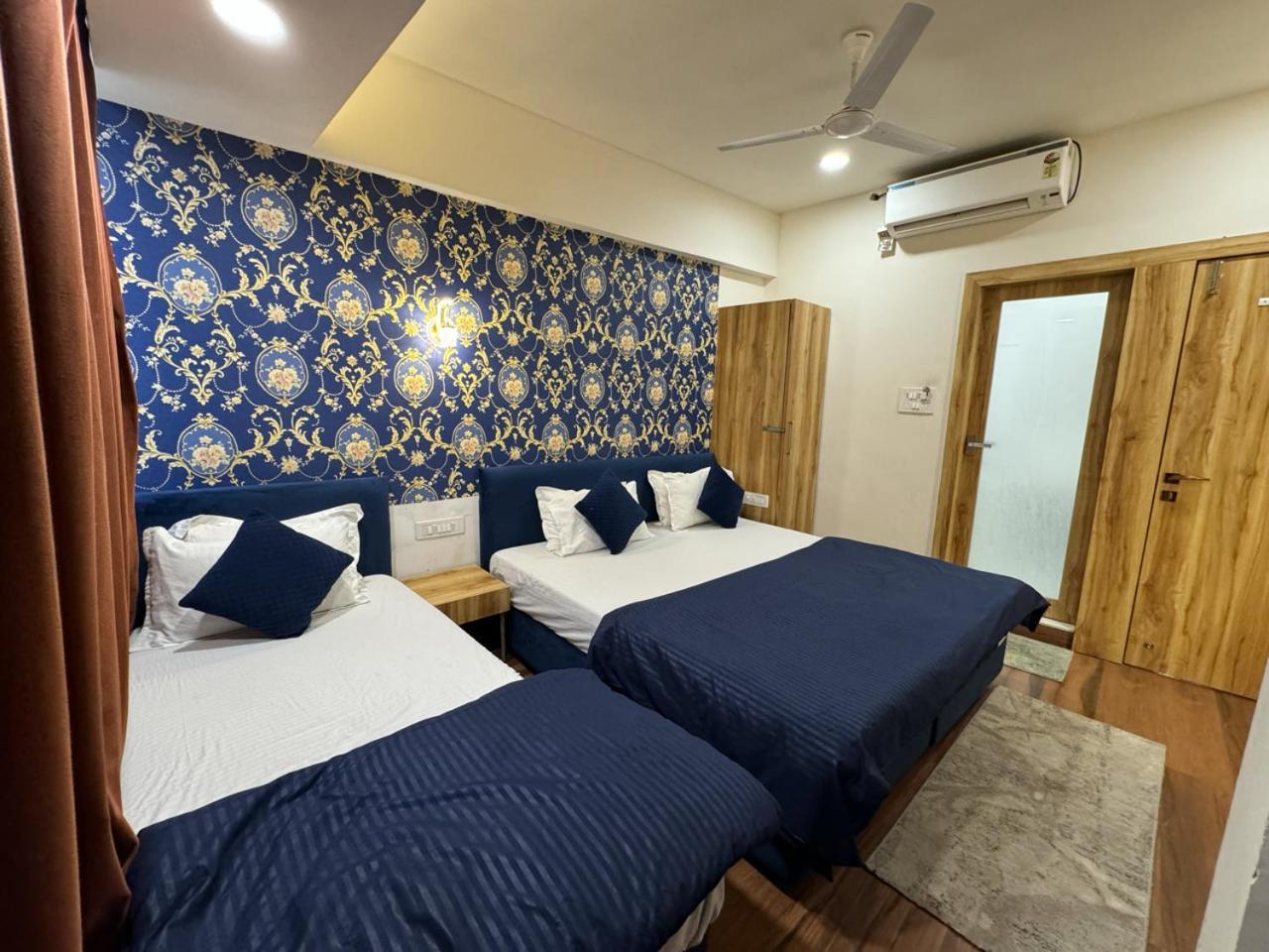 Hotel Shree Mahakal Krapa ウッジャイン エクステリア 写真